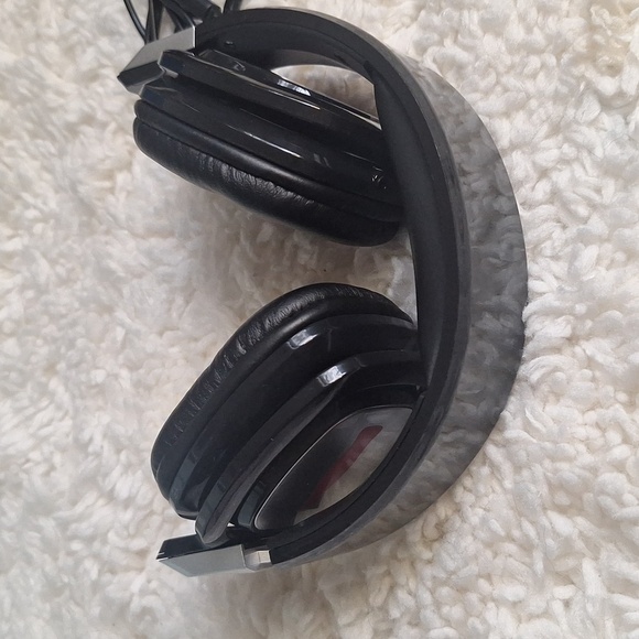 Ares Headphones with Mic - Picture 4 of 4